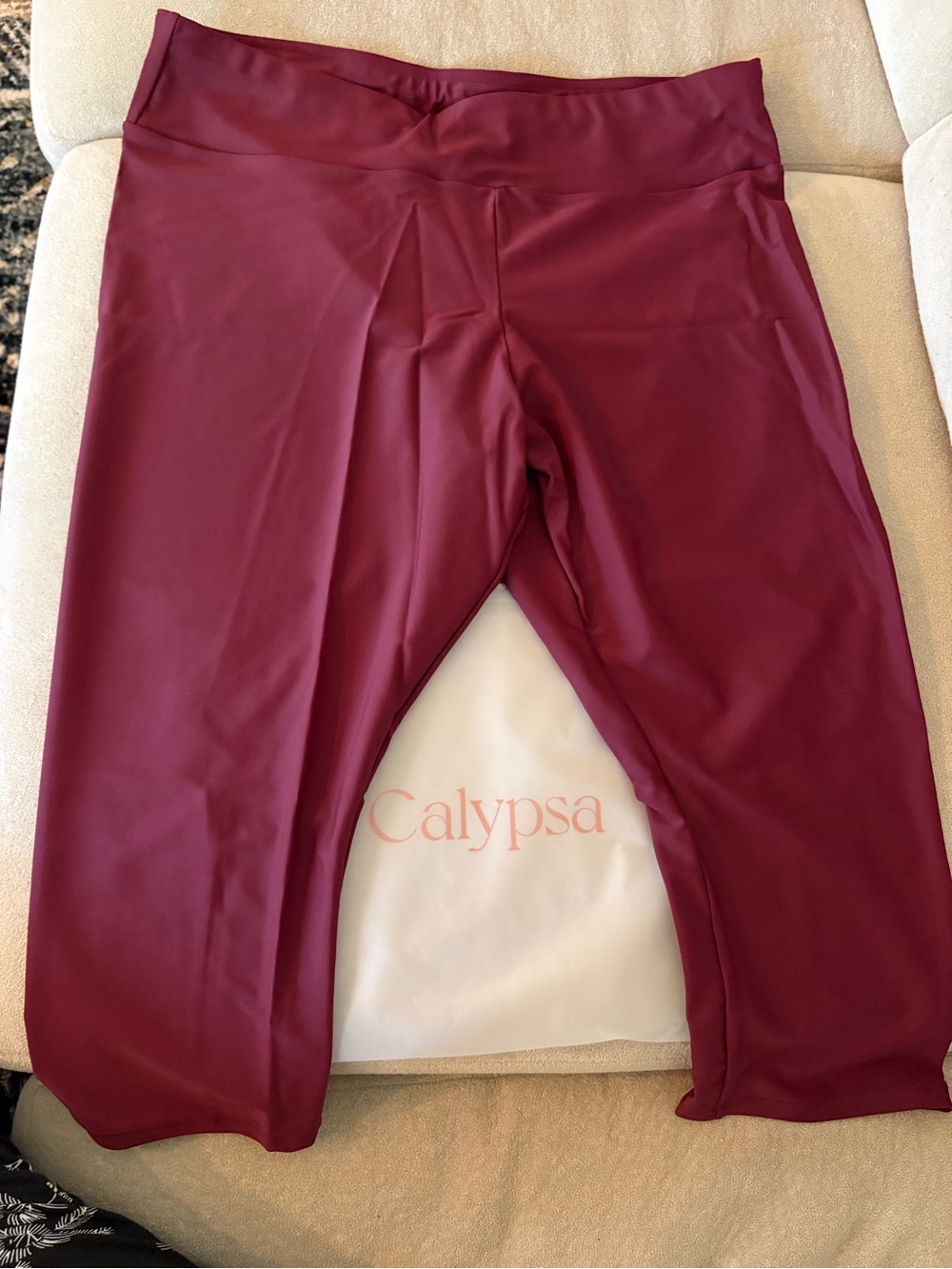 Womens Burgundy Active Capri Leggings